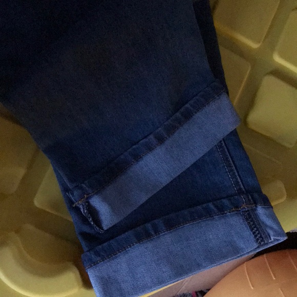 New with tag blue jeans Capri - Picture 4 of 4